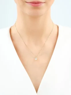 Złota zawieszka z cyrkonią