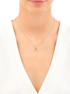 Złota zawieszka z cyrkonią