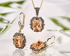 Złota zawieszka z cyrkoniami