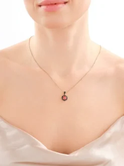 Złota zawieszka z cyrkoniami