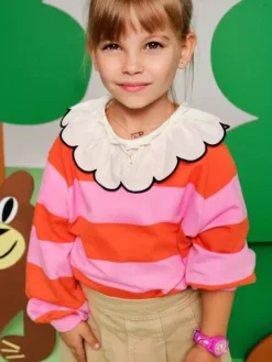 Złota zawieszka z emalią - alpaka