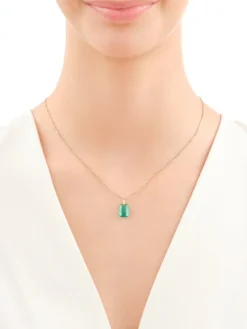 Złota zawieszka z kryształem syntetycznym