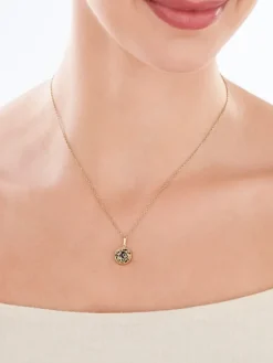 Złota zawieszka z onyksem syntetycznym