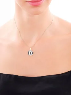 Złota zawieszka z onyksem - Słońce