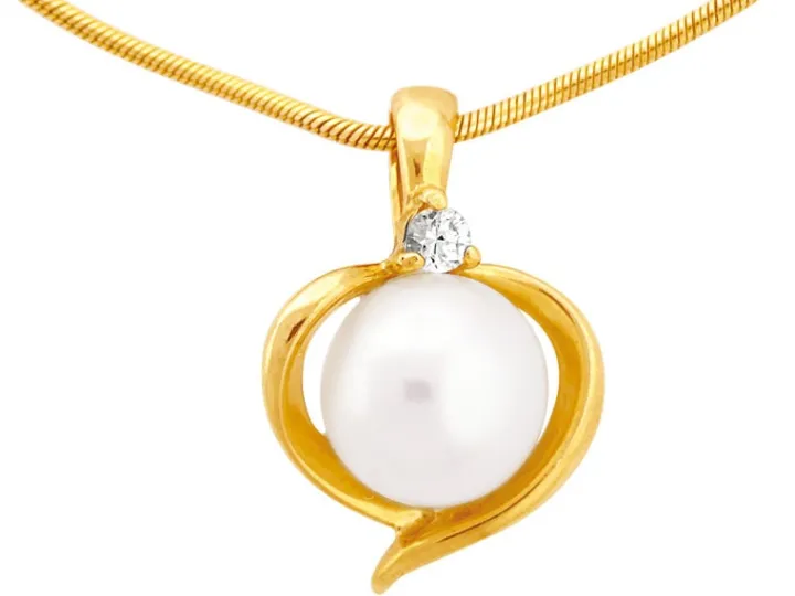 Złota zawieszka z perłą i cyrkonią