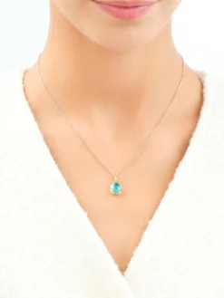 Złota zawieszka z turmalinem syntetycznym