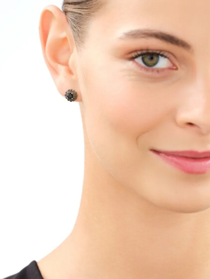 Złote kolczyki z cyrkoniami