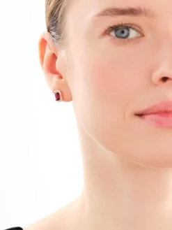 Złote kolczyki z rubinami syntetycznymi i  cyrkoniami