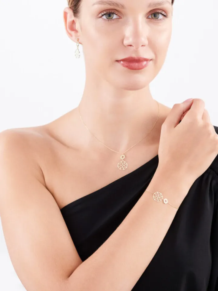 Złoty naszyjnik, ankier