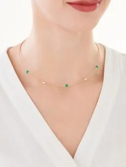 Złoty naszyjnik z emalią