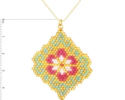 Złoty naszyjnik z koralikami - kwiat