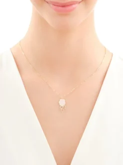 Złoty naszyjnik z masą perłową - kwiat