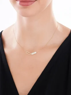 Złoty naszyjnik z masą perłową