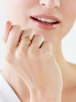 Złoty pierścionek - serca