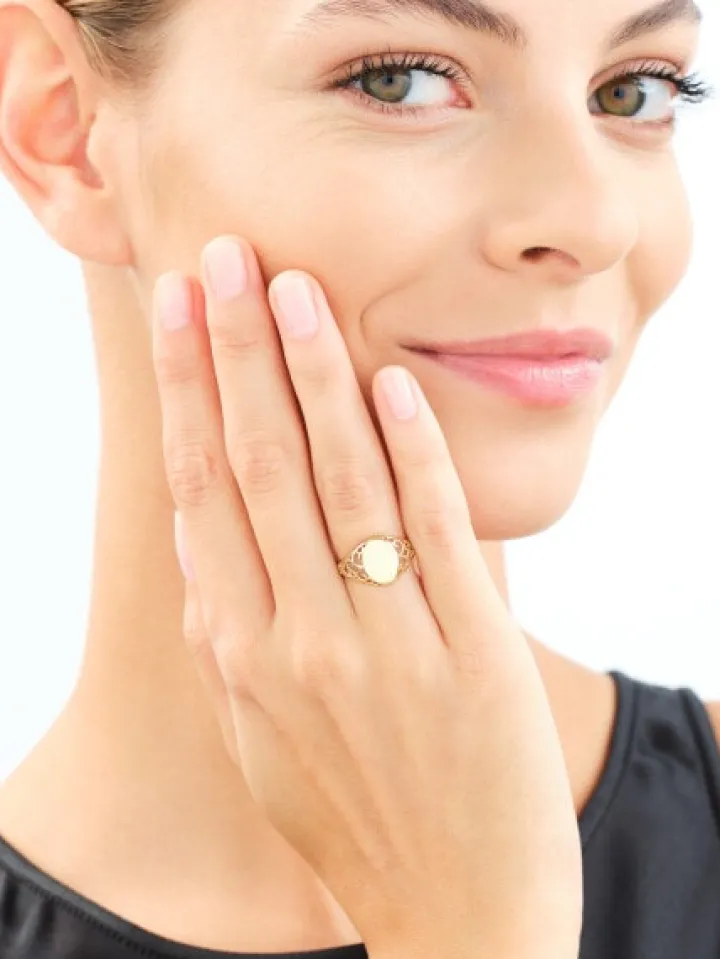 Złoty pierścionek - sygnet