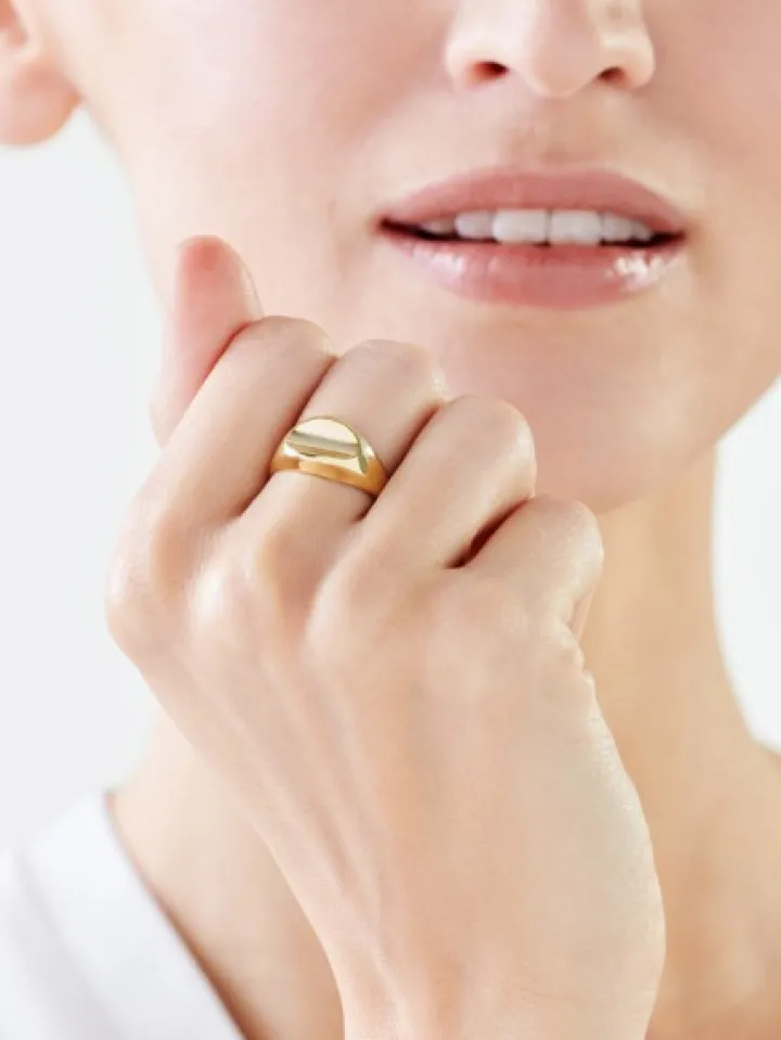 Złoty pierścionek - sygnet