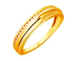 Złoty pierścionek z cyrkoniami
