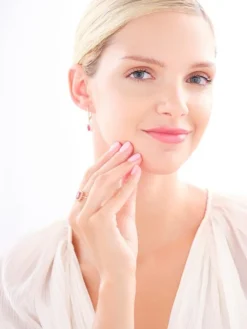 Złoty pierścionek z cyrkoniami