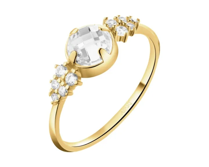 Złoty pierścionek z cyrkoniami