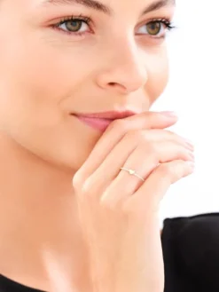 Złoty pierścionek z cyrkoniami - serce