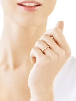 Złoty pierścionek z cyrkoniami - Eternity