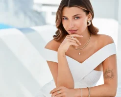 Złoty pierścionek z cyrkoniami