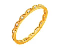 Złoty pierścionek z cyrkoniami