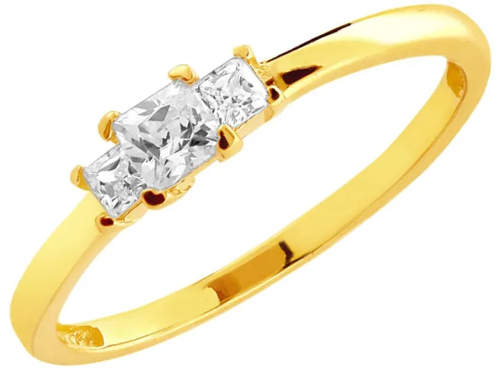 Złoty pierścionek z cyrkoniami