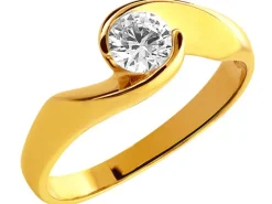Złoty pierścionek z cyrkonią
