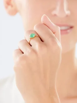 Złoty pierścionek z kwarcem i cyrkoniami