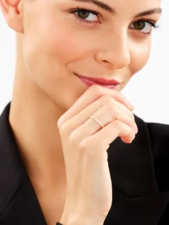 Złoty pierścionek z lemonami syntetycznymi - Eternity