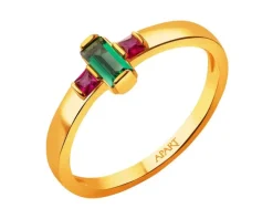 Złoty pierścionek ze szmaragdem syntetycznym i runbinami syntetycznymi